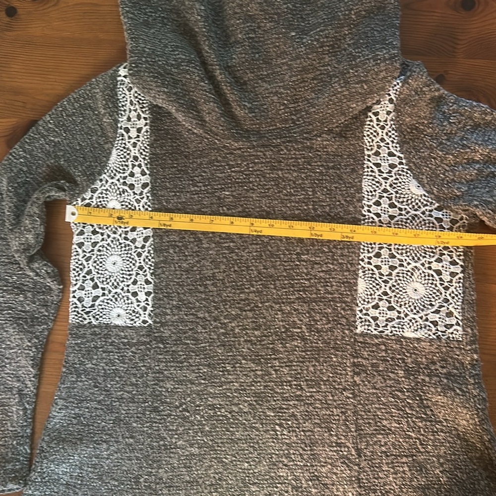 a’reve cowl neck sweater with lace detail size small - Picture 8 of 9